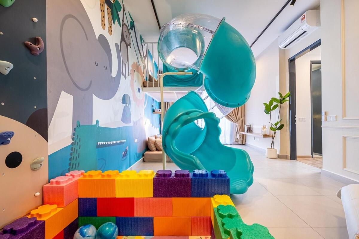 Pangsapuri Kl No1 Kids Slides W Climbing Kids Friendly Kuala Lumpur